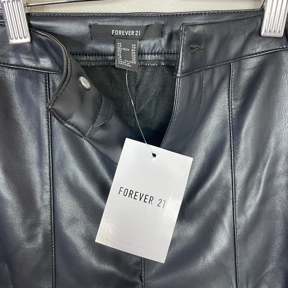 Forever 21 Faux Leather Pants Size XS - Picture 7 of 11
